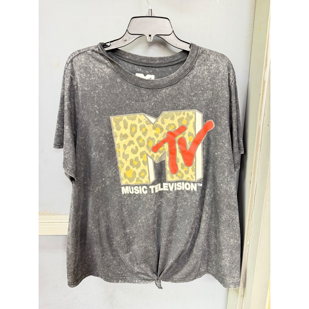 MTV Music Television Graphic Tee Grey Mineral Wash Leopard Logo Knot Front 2X